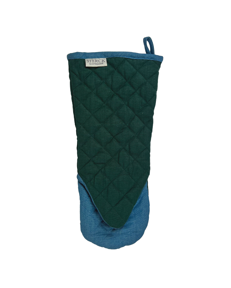 A classic green and blue oven gauntlet, perfect for the kitchen, BBQ or pizza oven. From Sterck & Co.