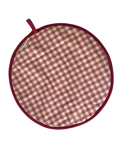 A classic pink gingham hob cover. They are made from 100% cotton and are ideal for protecting against scratches and keeping your hob lid bright and shiny. 