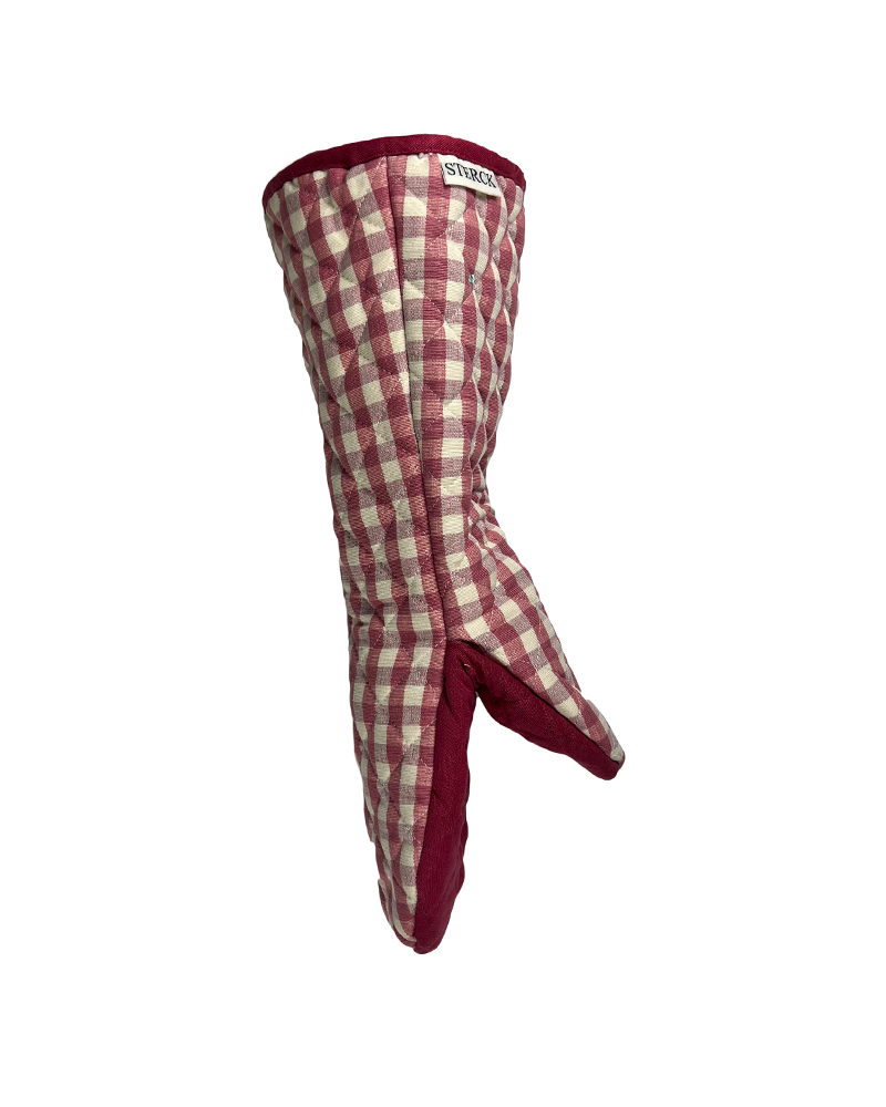 a classic pink gingham gauntlet with pink edging and grip. from sterck & co.